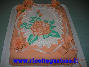 Torta decorata con centrino e tecnica brush embroidery